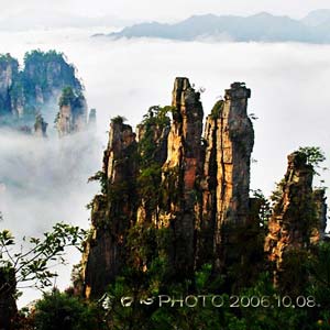 休閑自駕L線：張家界、袁家界、天子山、寶峰湖、猛洞河漂流、芙蓉鎮(zhèn)三晚四日游