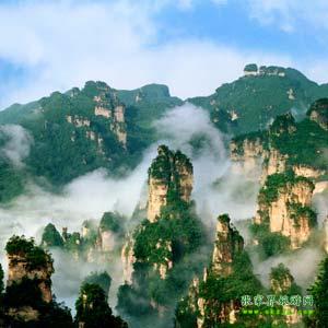 【長(zhǎng)沙往返線(xiàn)路1】張家界、鳳凰古城、天子山、黃龍洞三晚四日游