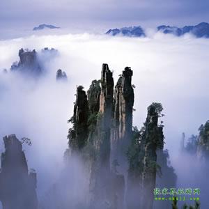 【長(zhǎng)沙往返線(xiàn)路3】：張家界、天子山、黃龍洞、天門(mén)仙山四日游