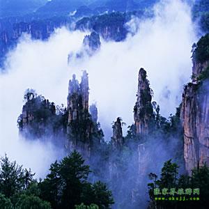 武漢往返：張家界、鳳凰古城、韶山六日游，每周一、周四發(fā)團